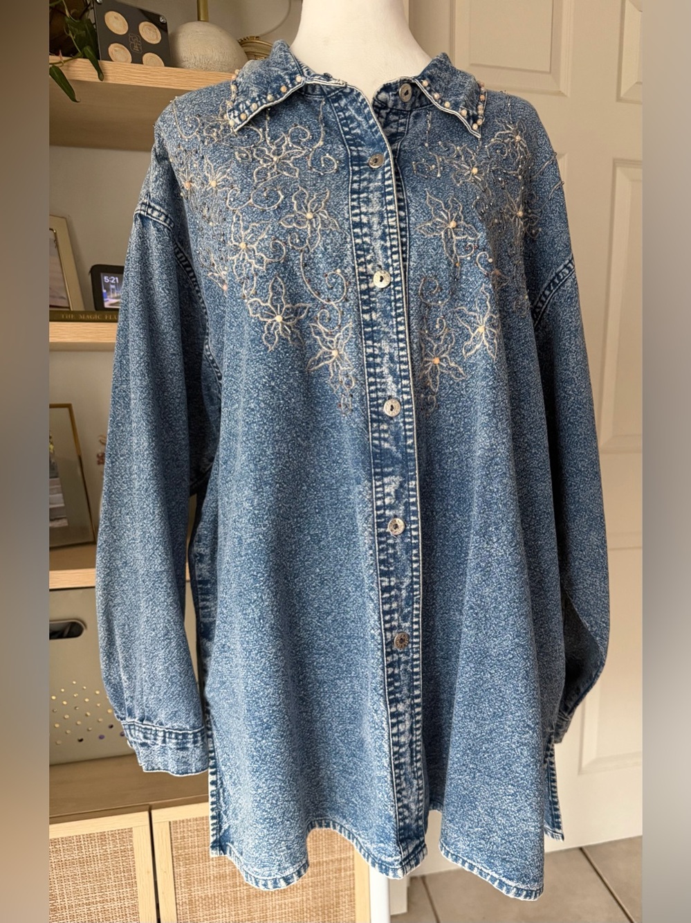 Vintage Club Z Denim Acid Wash Embroidered beaded Studded Oversized Shirt 80s 90